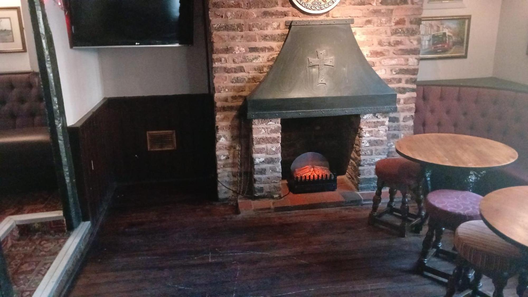 Ye Olde Black Cross Bromsgrove Bagian luar foto